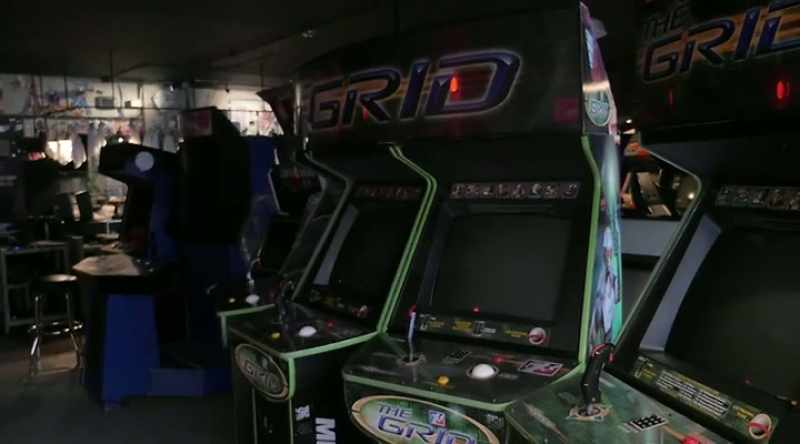 It was like a dark cave filled with simulators