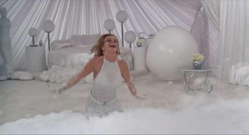 It rains champagne A son was born again