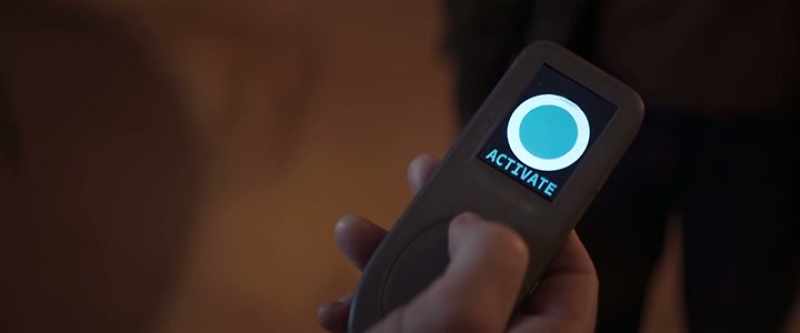 It synchronizes with the electrical currents in your brain