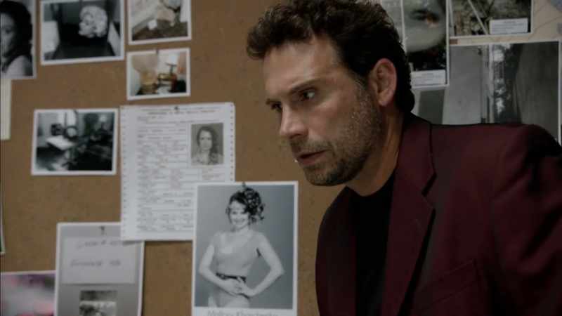 IT WAS OUR KILLER. HE'S LOOKING FOR MALLORY, TOO
