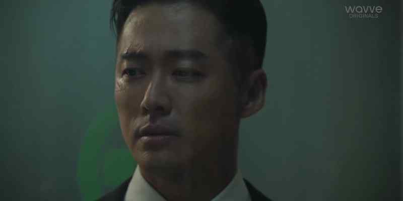 It wasn't Director Kang who drove the car