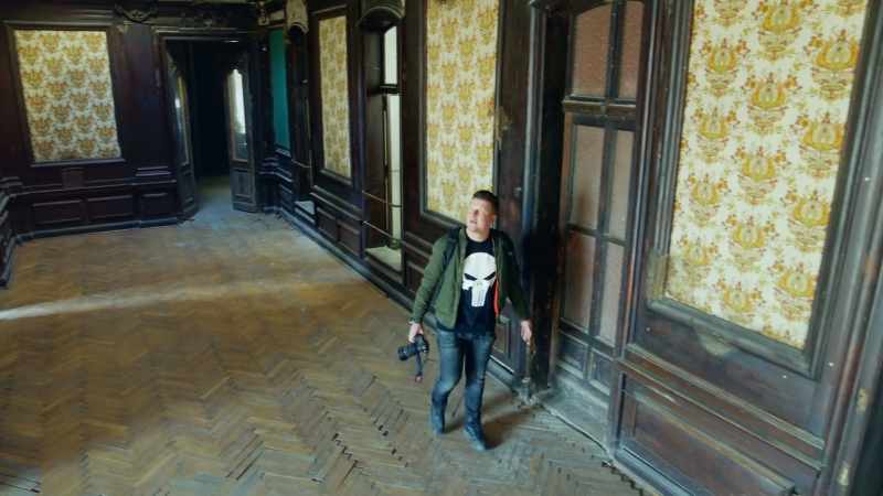 It's a labyrinth of some 180 rooms