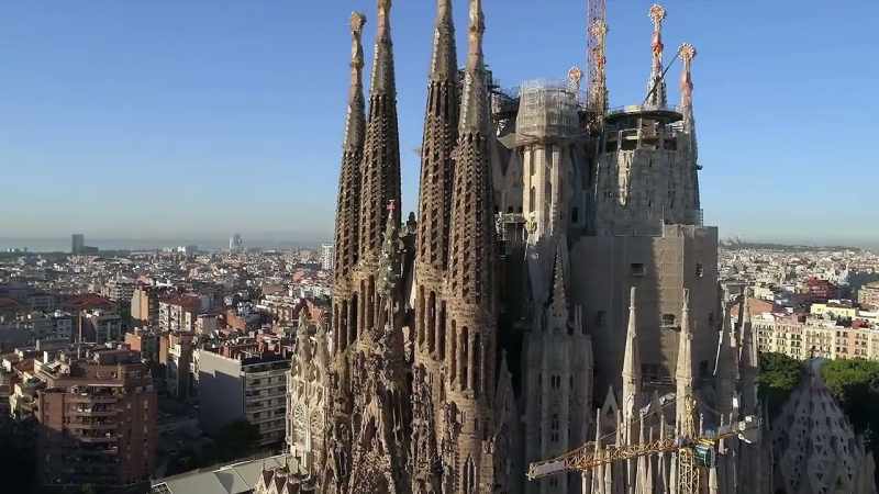 It's architect Antoni Gaudi took on the project in 1883