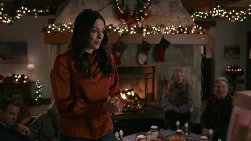 �� ...it's Christmas, it's Christmas. ♪