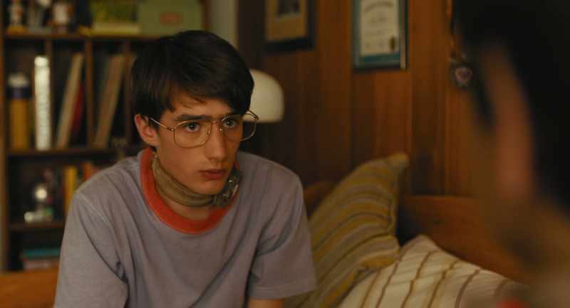 It's so easy, we just have to kiss for