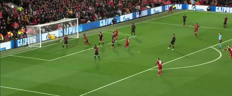 It's headed down by Wijnaldum! Liverpool Score!
