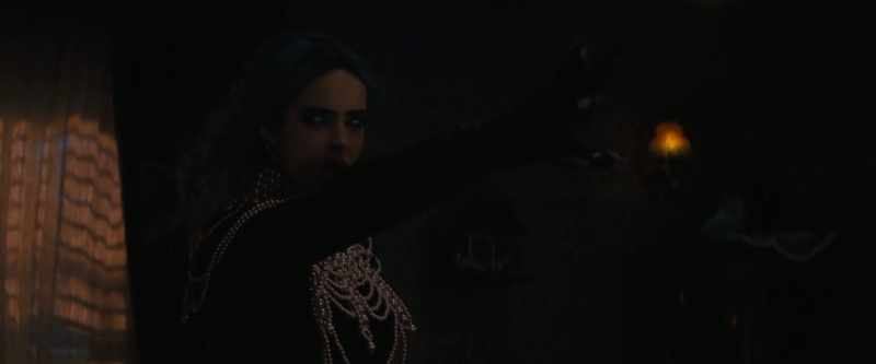 It's not happy for her. -[Natacha breathing heavily]