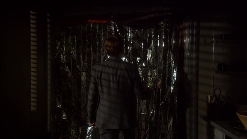 It's not right... Me not having' a key to this place