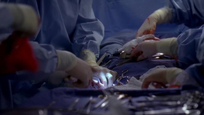 It's not working. There's too much blood