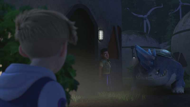 It's my Pops! Move out! Go! - [growls]