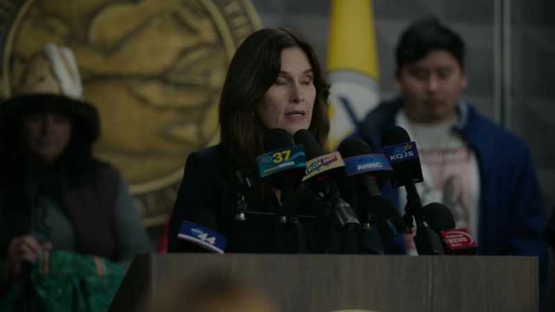 It's my privilege now to introduce Governor Thacker