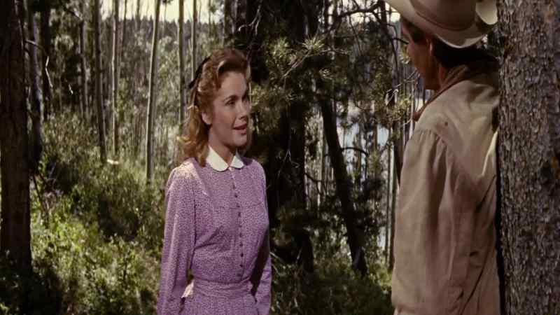 It's real nice. - It's nothing but a handkerchief