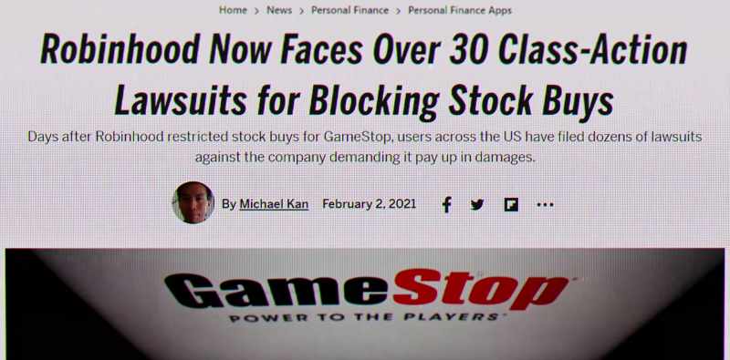 It's Robinhood's customers alleging that