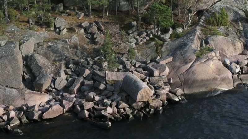 It's said to be a fine red granite sculpture