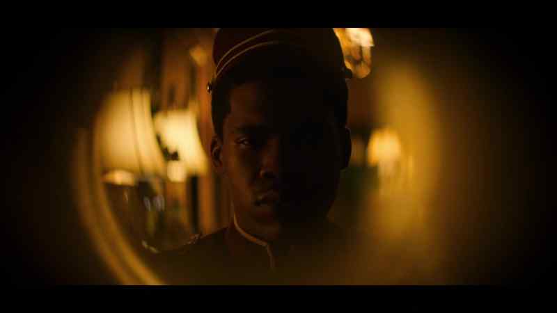 It's the bellhop