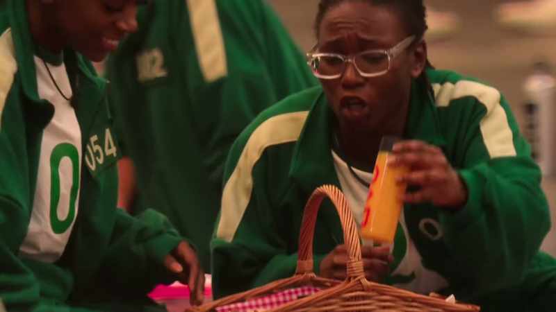 It's the juice. It's the juice! - Oh!