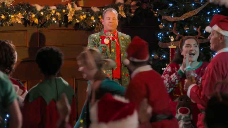 It's time for the annual Santa Claus contest!