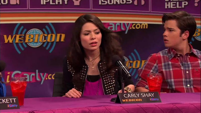 It's true, Carly and Freddie are deeply in love