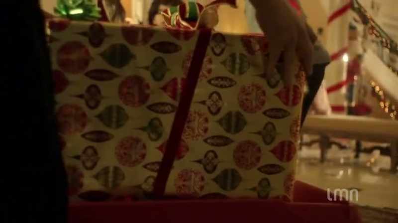 'It's for you.' - 'What's in the box?'