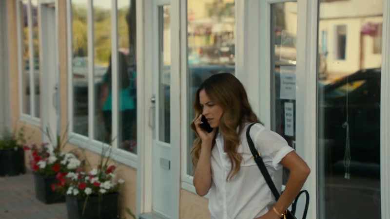 [I've only got a minute, sweetie. I'm on my way]