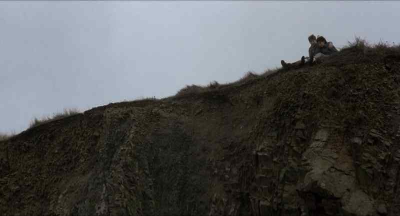 I've walked as far as I can along these cliffs but there's no way down