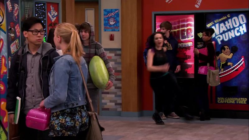 JADE: HEY! HEY!