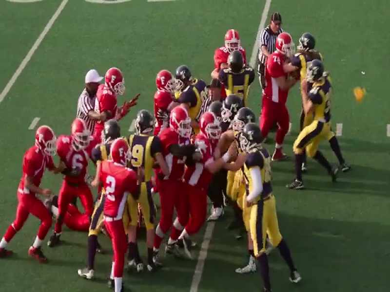[Jamal's dad] Fight! - [referee] Break it up! [blows whistle]