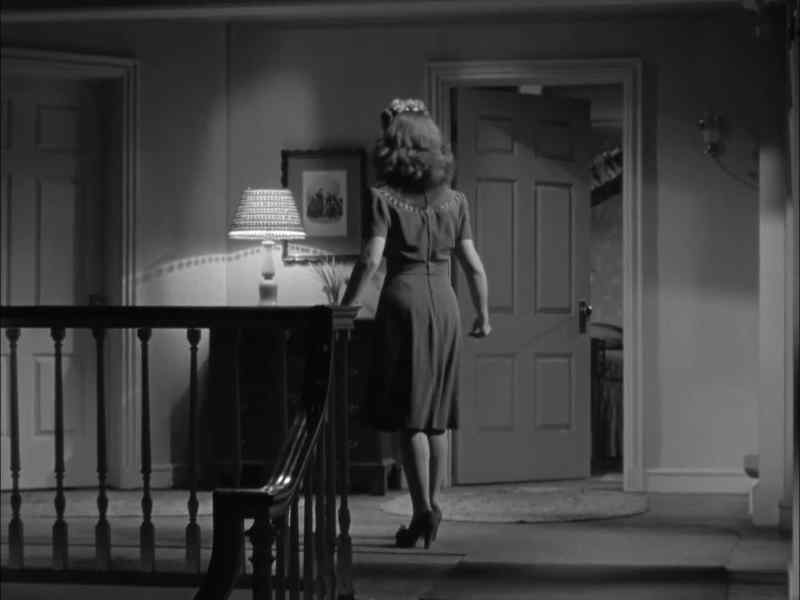 Jane, Colonel, come on. Somebody's here. They're singing!