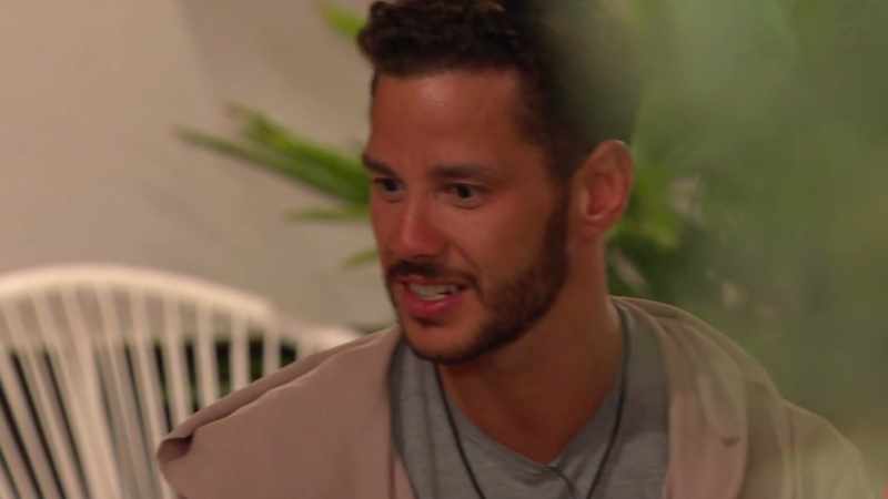 JAVI: Scott ends up calling it quits with Zara