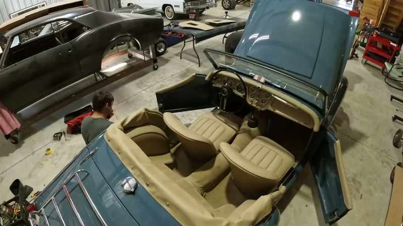 [Javier] So I'm working on our '57 Triumph TR3
