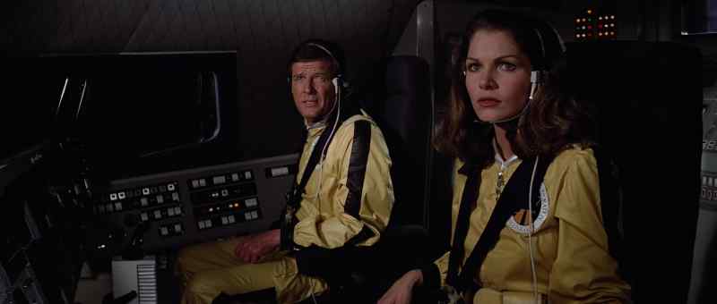 Jaws, we can't disengage. The docking release system is jammed