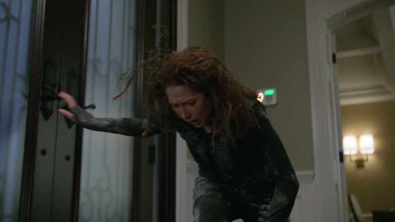 [Jeff groans] -[Pam gasps]