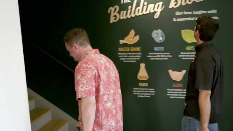 [jeff] kona brew began as a small local pub