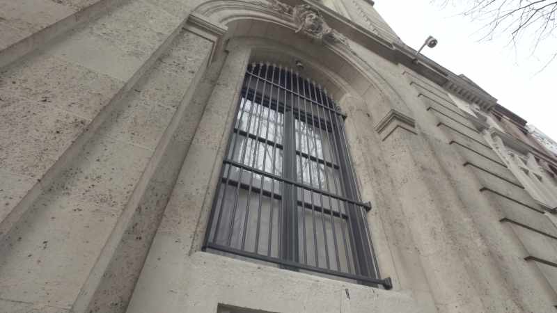 Jeffrey took me into a room which is a bit back further than this window