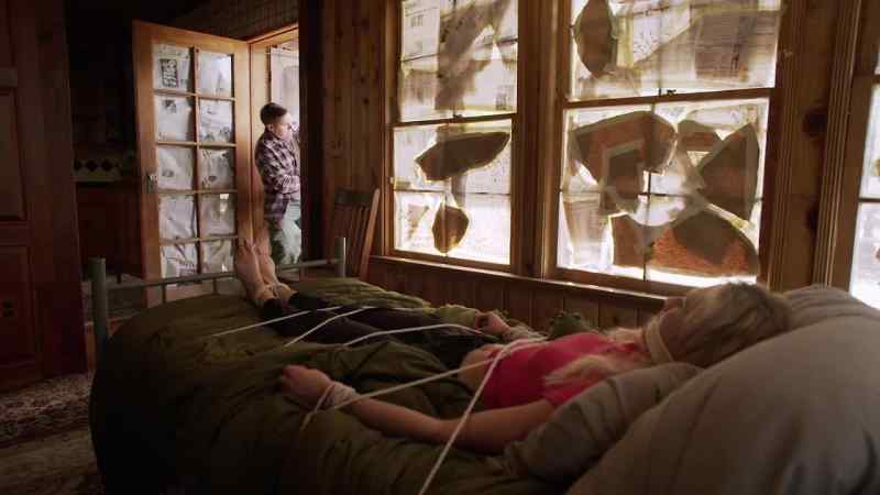 [Jennifer gasping] - RICK: Come on!