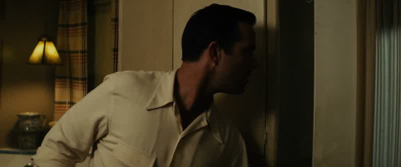 Jerry. Grace. Come on in. Come on, quick