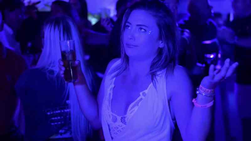 Jess and Rob suck to go out with