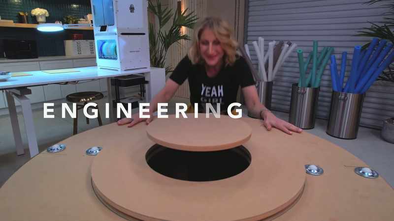 [Jessica] I use physics and robotics {\an8}to create functional magic