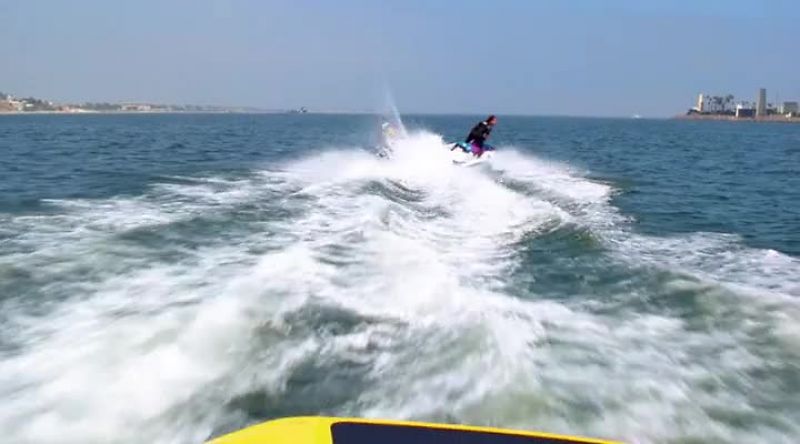 JETSKIER: SPLIT UP!