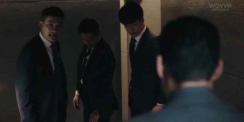 Ji Hyuk. Have you gone mad?