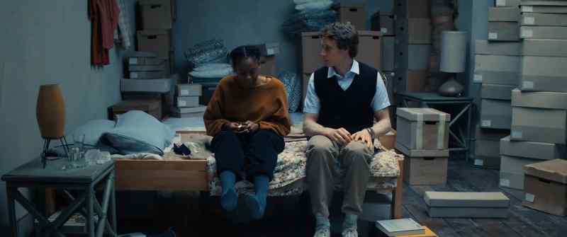 Jodie, will you accompany me on a date