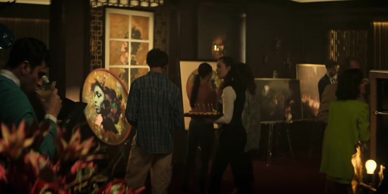 [Joe] A busy event, oblivious guests, strong drinks