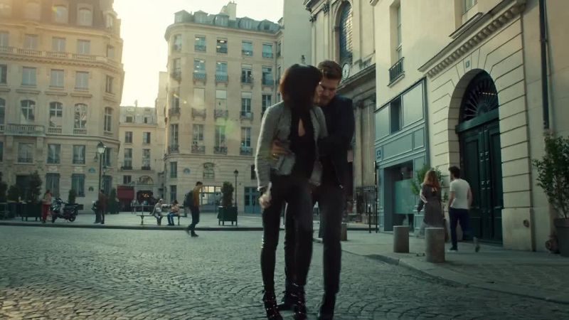 Jonathan Morgenstern is inside that shop