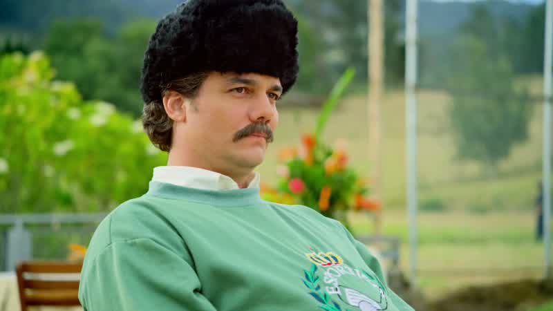 Juan Pablito, go play with your dad for a little while, OK?