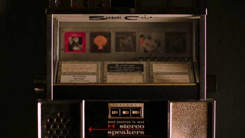 [jukebox whirring]