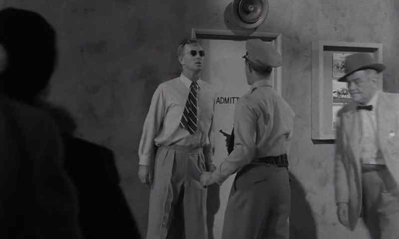 Just a minute. - What are you doing?