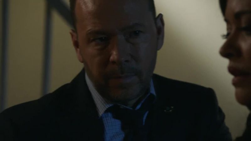 Just cover him while I put the cuffs on