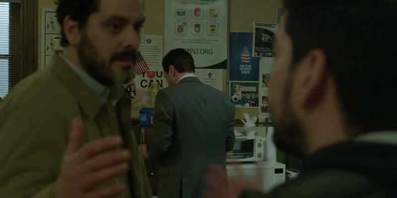 Just looking for a headsup. We cool? - Yeah, we're good, man