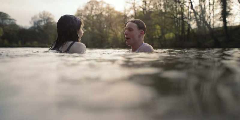 Just try to paddle with your feet, OK?