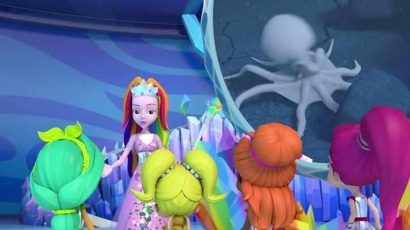 Kalia, the octopus is tugging his arms. Is he trapped?